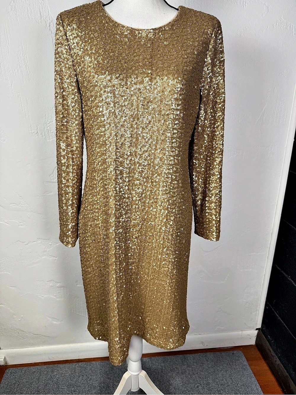 Gorgeous Coldwater Creek Sequin Holiday Event Dress in Gold Size 12 Like New